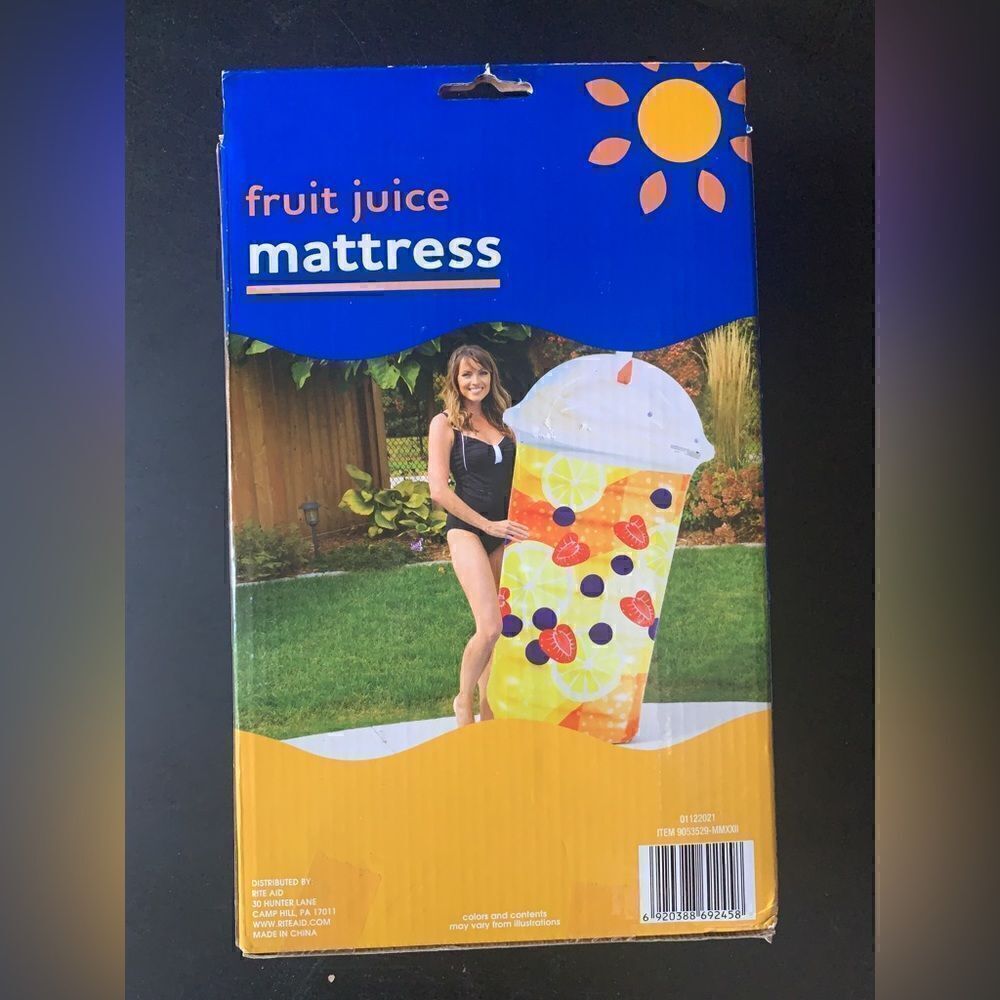 Fruit juice mattress for the pool